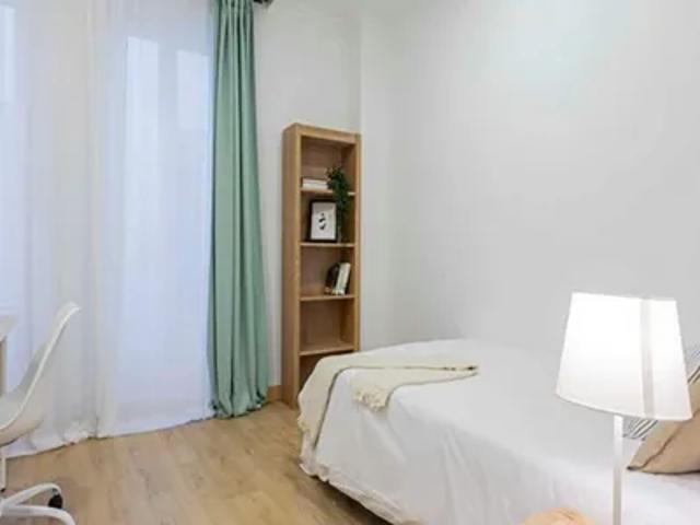 Habitación en alquiler en Medina-sidonia, Madrid