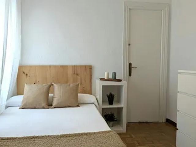 Habitación en alquiler en Medina-sidonia, Madrid