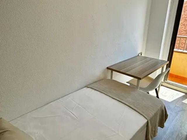Habitación en alquiler en Manises, Valencia