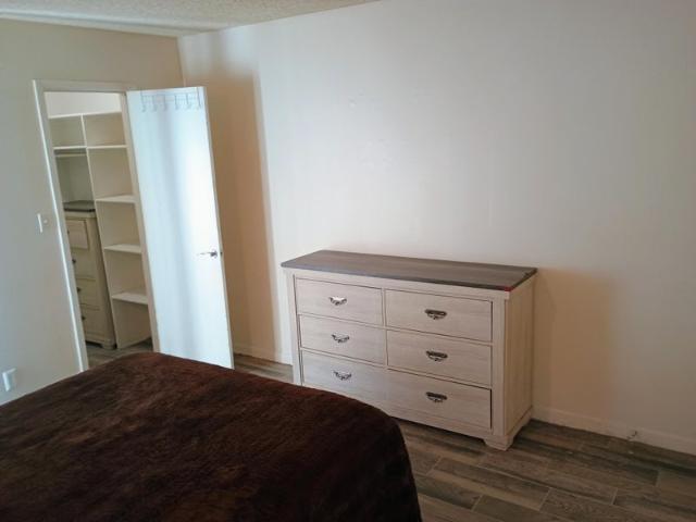 Room for rent in Hohokam Village Unit 2, Mesa