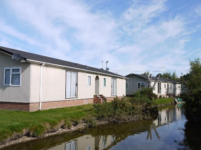 Room for rent in Woodborough, Gedling