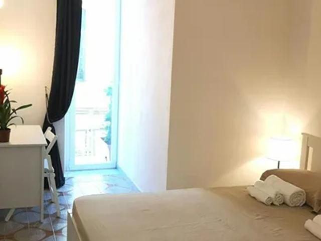 Stanza in affitto a Municipalità 3, Napola