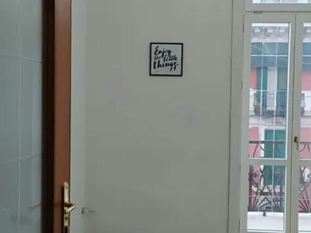 Stanza in affitto a Municipalità 4, Napola