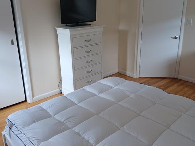 Room for rent in Glenwood, New York