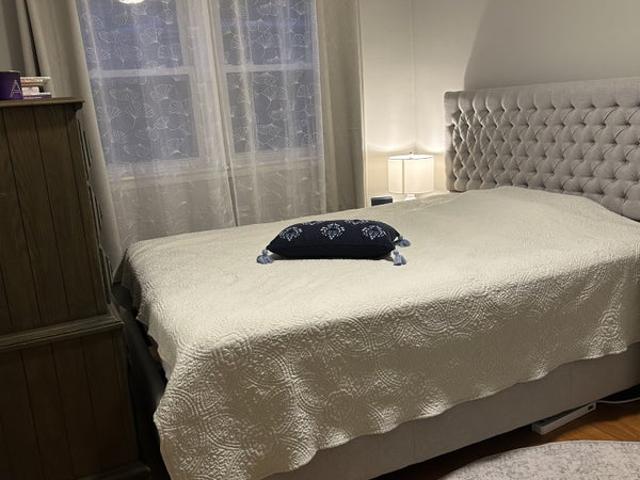 Room for rent in Oak Park, Illinois