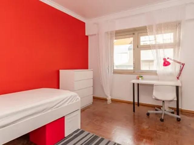 Quarto alugar em Odivelas, Lisboa