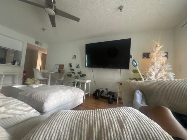 Room for rent in Pasadena, California