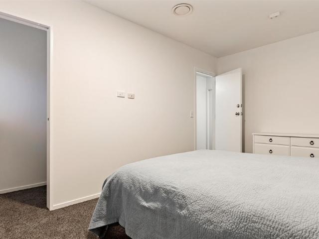 House for rent in Edgeware, Linwood-Central-Heathcote Community