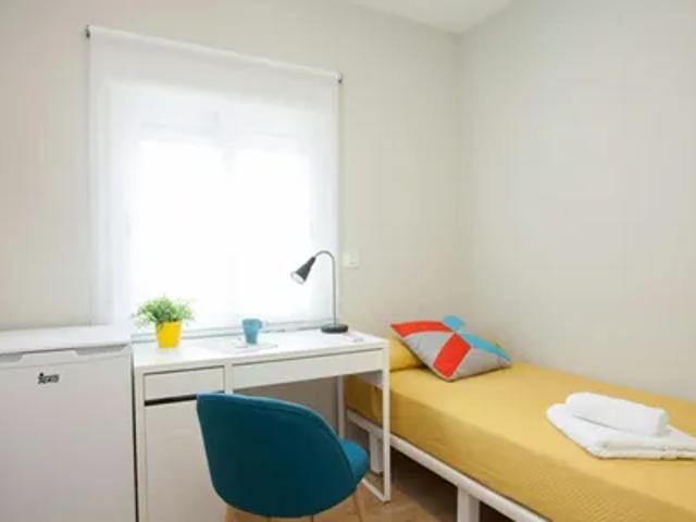 Habitación en alquiler en Rocafort, Valencia