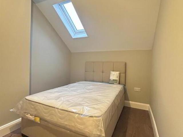 Room for rent in Woodvale, Northern Ireland