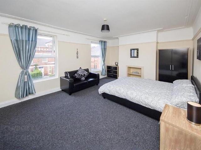 Room for rent in Ballynafeigh, Northern Ireland