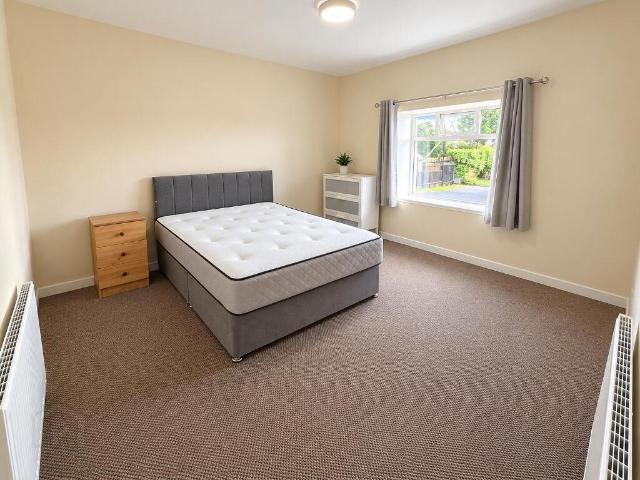 Room for rent in Lisburn, Northern Ireland