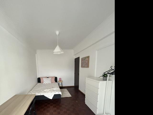 Quarto alugar em Quinta do Castanheiro, Sintra