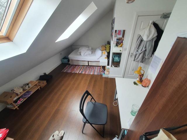 Room for rent in Falcon Lodge, Wales