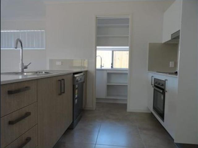 Room for rent in Kings Creek, Queensland