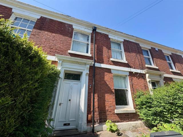 Room for rent in Avenham, Higher Bartle