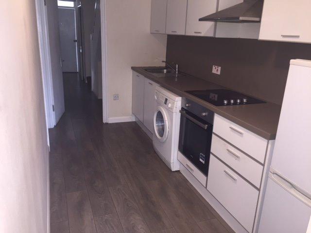 Room for rent in Ponders End, Greater London