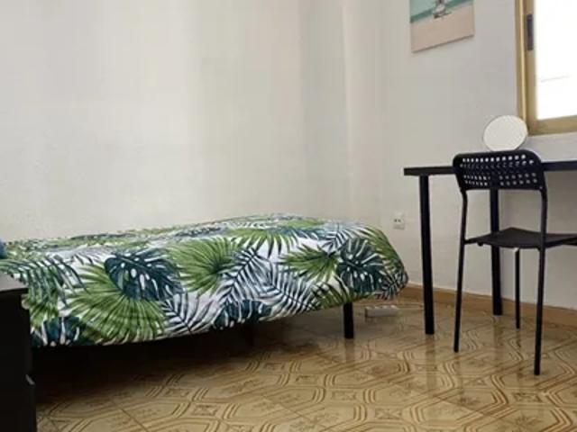 Habitación en alquiler en Tavernes De La Valldigna, Valencia