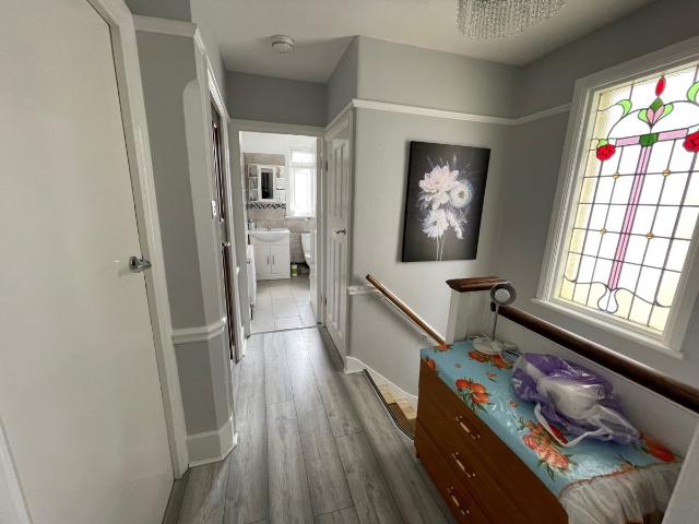 Room for rent in Bowes, Bowes Park