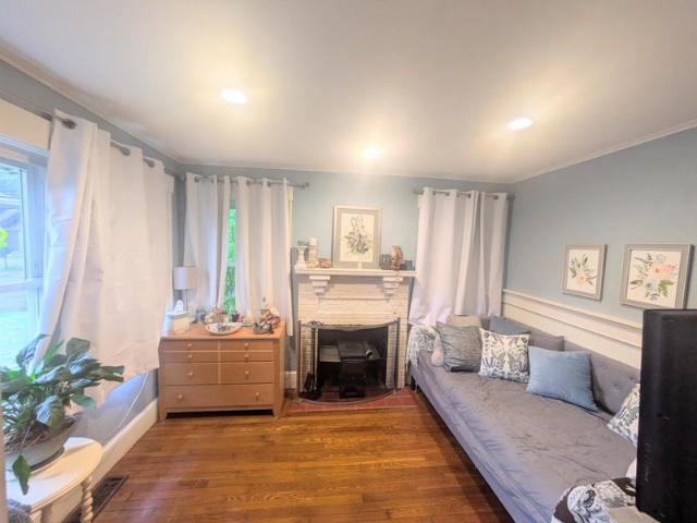 Room for rent in Wayland, Massachusetts