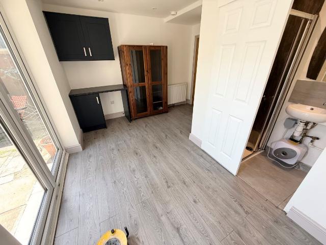 Room for rent in Greater London