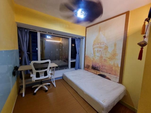 Room for rent