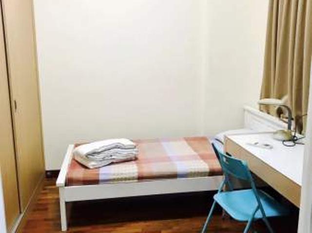 Room for rent in Geylang, 14 Central East, Eunos