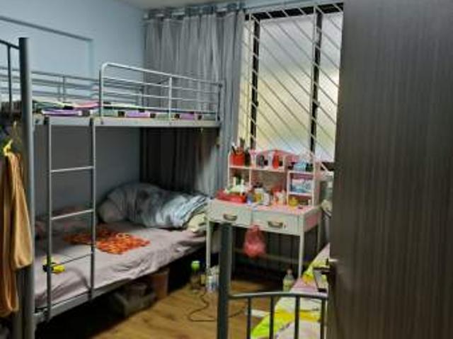 Room for rent in Geylang