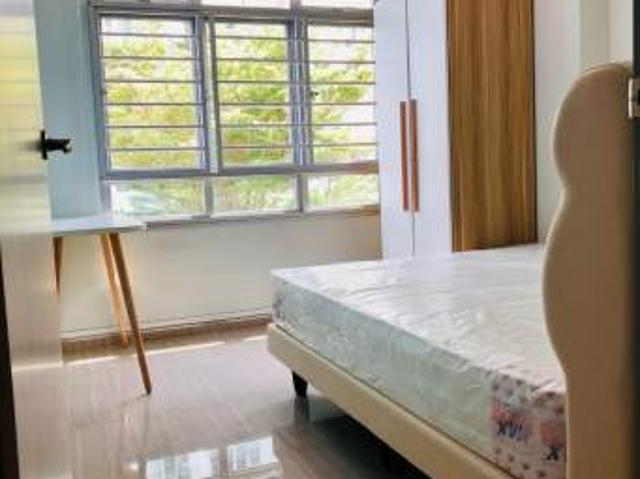 Room for rent in 23 North West