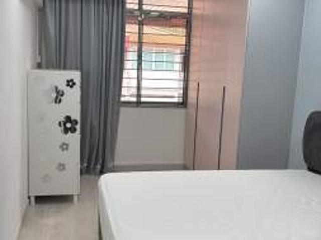 Room for rent in Hougang, 19 North East, Hougang