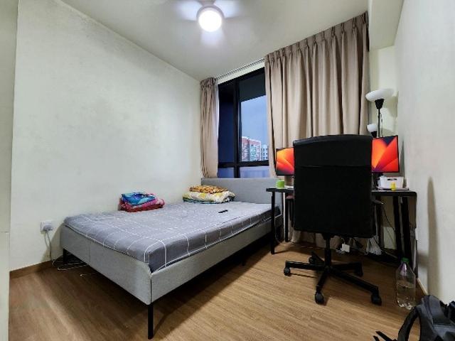 Room for rent in Hougang, 19 North East, Hougang