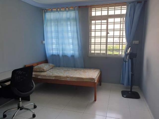 Room for rent in Jurong, 22 Far West, Jurong