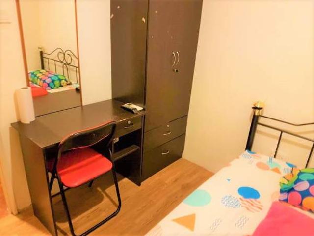 Room for rent