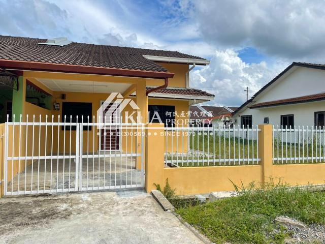 Room for rent in Kuching
