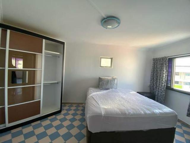 Room for rent in Serangoon