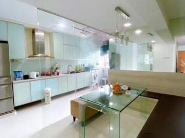 Room for rent in 19 North East, Hougang