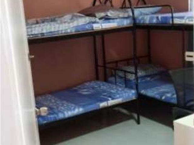 Room for rent in Macpherson