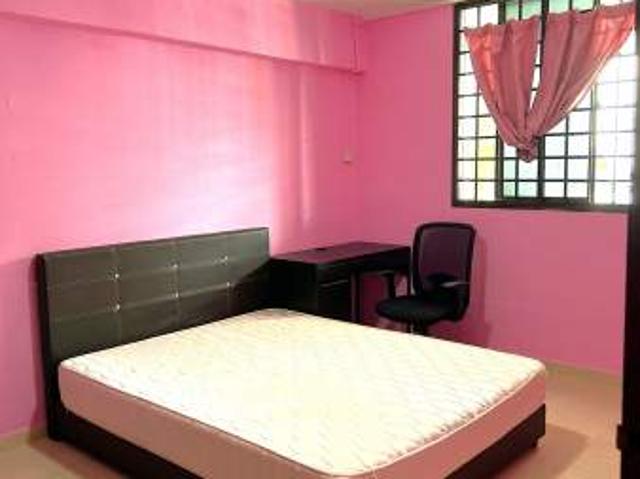 Room for rent in Macpherson