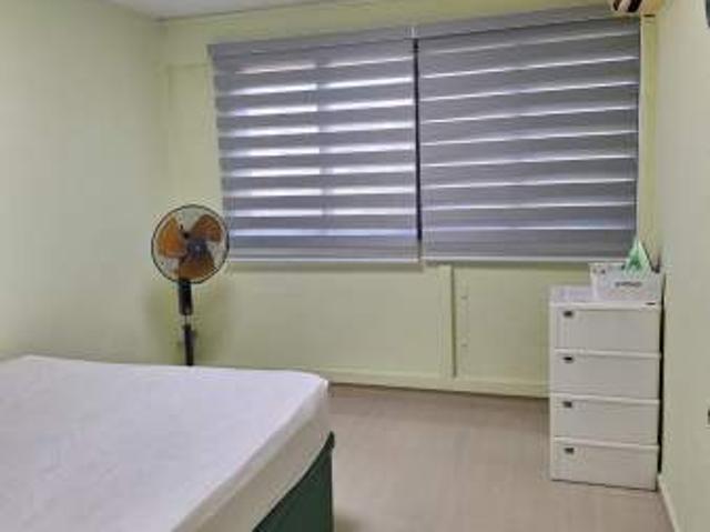 Room for rent in Macpherson