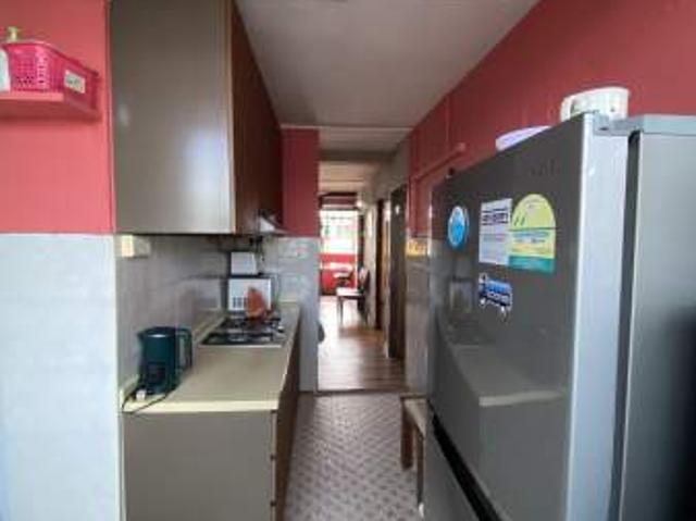 Room for rent in Geylang, 14 Central East, Eunos