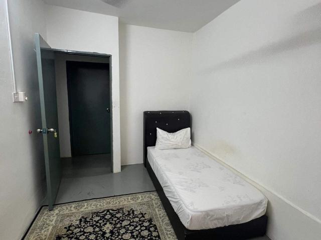 Room for rent in Petaling, Damansara Damai