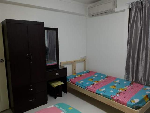 Room for rent in 15 East Coast, Katong