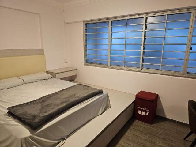 Room for rent in Woodgrove, 23 North West