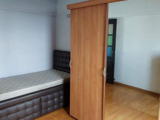 Room for rent in 23 North West