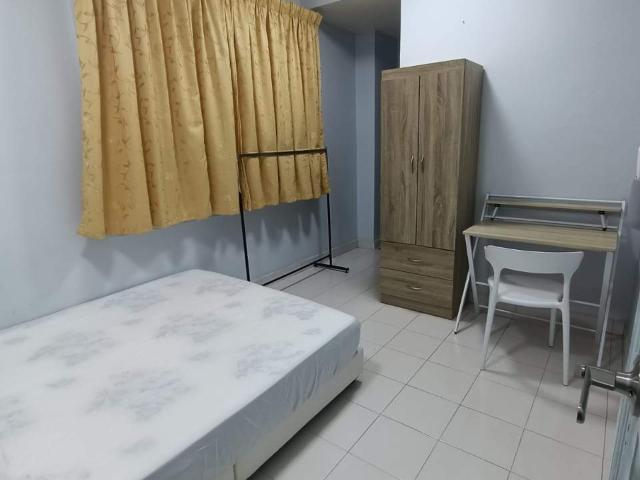 Room for rent in Sungai Gelugor, George Town