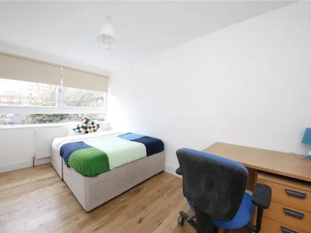 House for rent in Barnsbury, Greater London