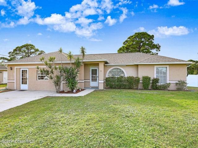 Room for rent in Merritt Island, Florida
