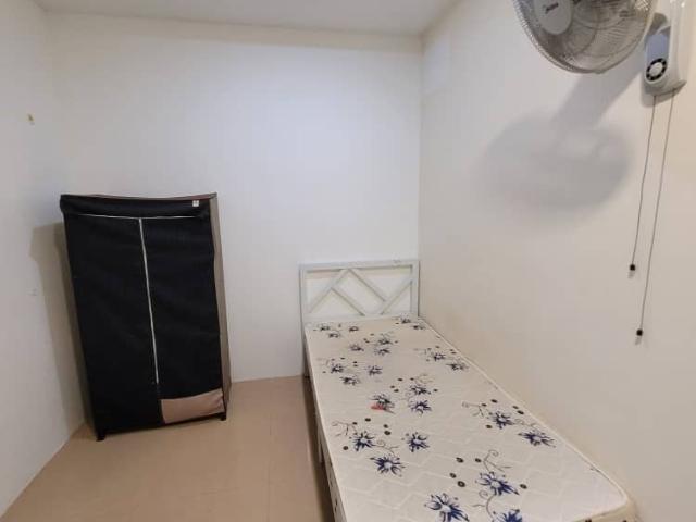 Room for rent in Petaling, Alam Impian