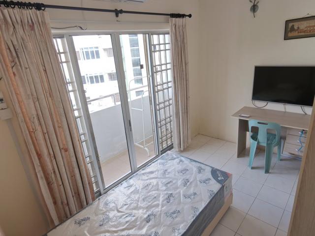 Room for rent in Mukim 13, Georgetown
