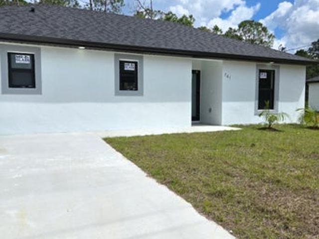 Room for rent in Lehigh Acres, Florida